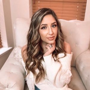 Meet your Posher, Amanda